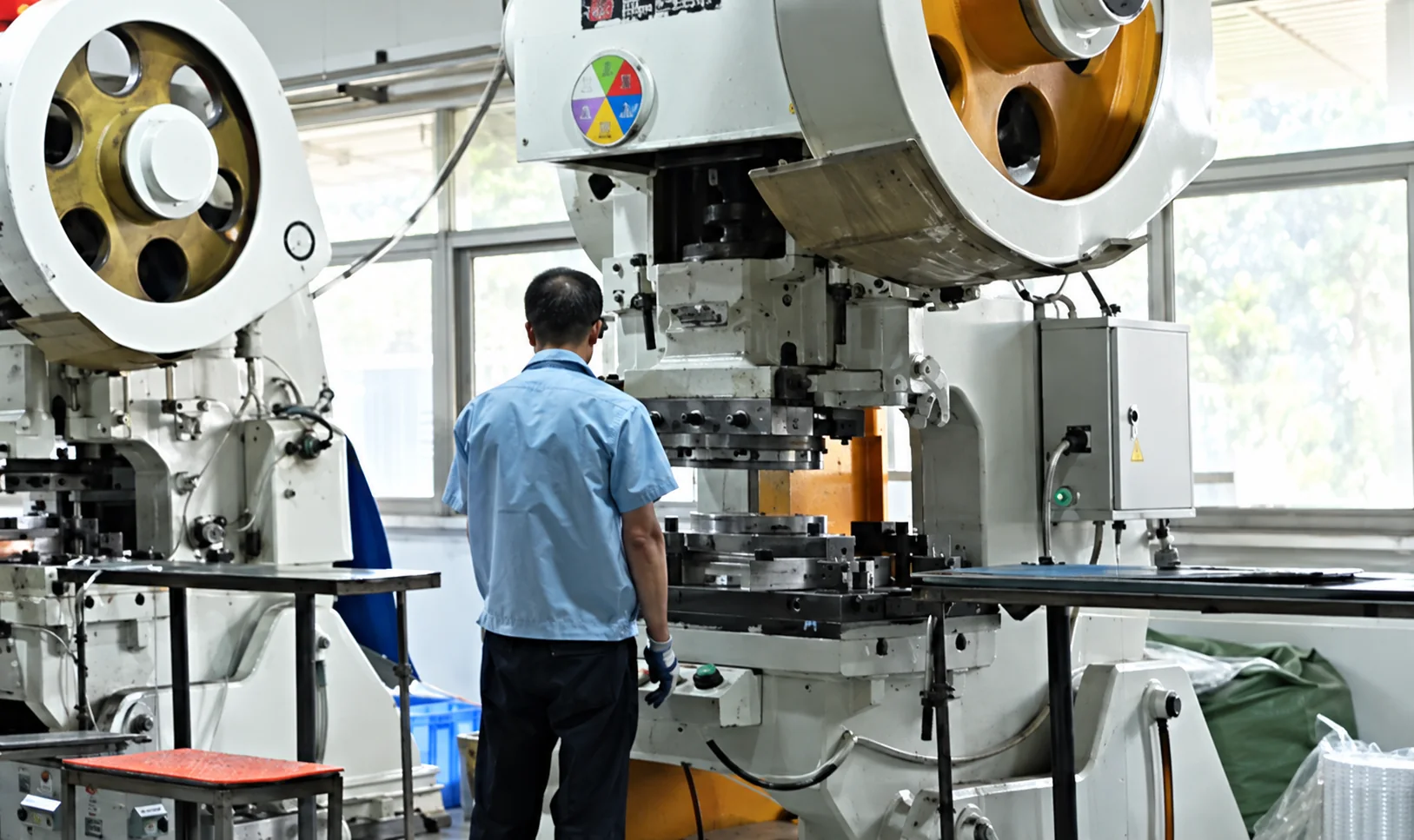 Large stamping equipment and operator